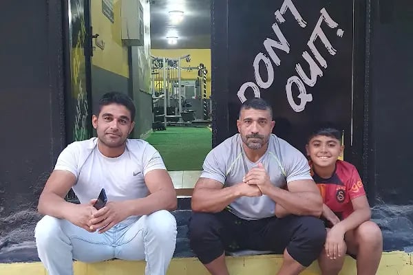 Collesium Fitness & Gym - Resim 6