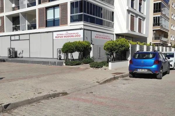 T.C. Bayraklı Kaymakamlığı Nüfus Müdürlüğü - Resim 12