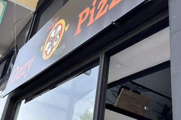 Ozzy Pizza - Resim 9