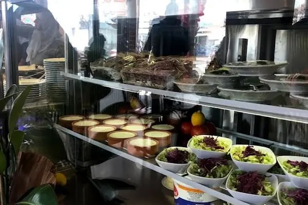 KÖFTECİ UĞUR Bergama Köfte - Resim 18