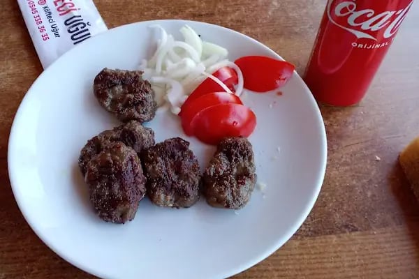 KÖFTECİ UĞUR Bergama Köfte - Resim 12