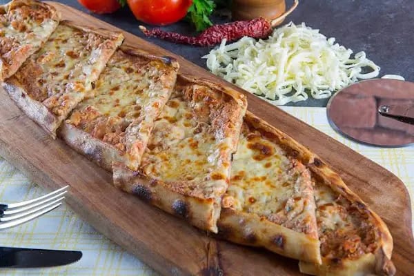 KÖFTECİ UĞUR Bergama Köfte - Resim 4