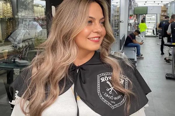 SALOON TUĞBA HAİR&amp;MAKE UP - Resim 18