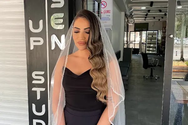 SALOON TUĞBA HAİR&amp;MAKE UP - Resim 4
