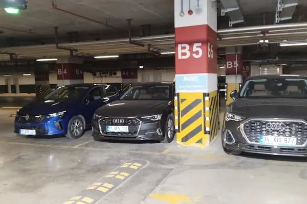 Avec Rent a Car - Çankaya YHT Gar - Resim 1