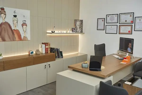 Op.Dr. Doğuş Yalçın Estetik Cerrahi Kliniği - Resim 9