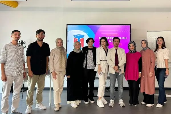 Cambridge Academy - Başakşehir - Resim 13