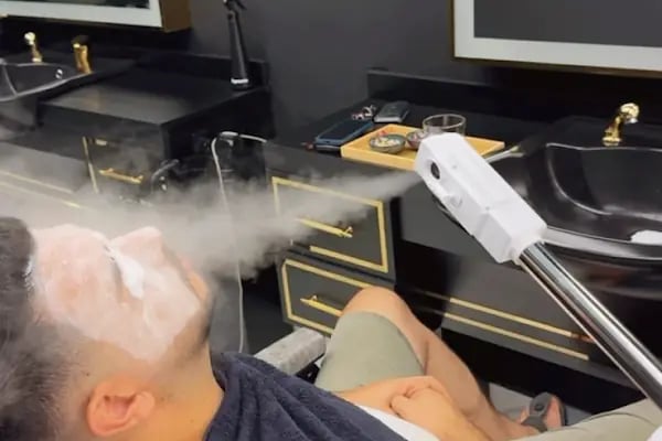 Barbero Anatomik Saç Kesimi - Resim 17