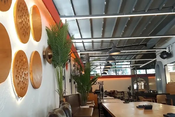 Hublot Coffee Öğretmenlerevi - Resim 1