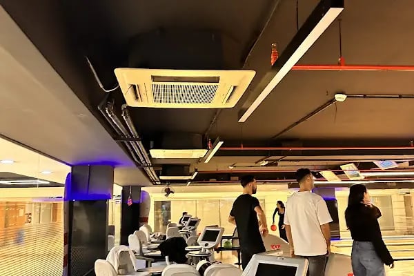 metrocity avm-4 bowling salonu play planet - Resim 8