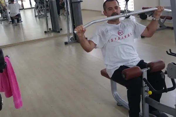 Serdar Mah. Sosyal Yaşam genclik ve Spor merkezi - Resim 6