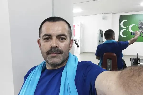 Serdar Mah. Sosyal Yaşam genclik ve Spor merkezi - Resim 19