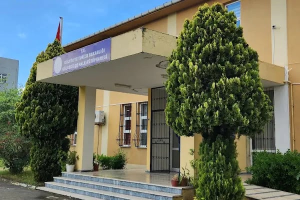 Gölcük İlçe Halk Kütüphanesi - Resim 7