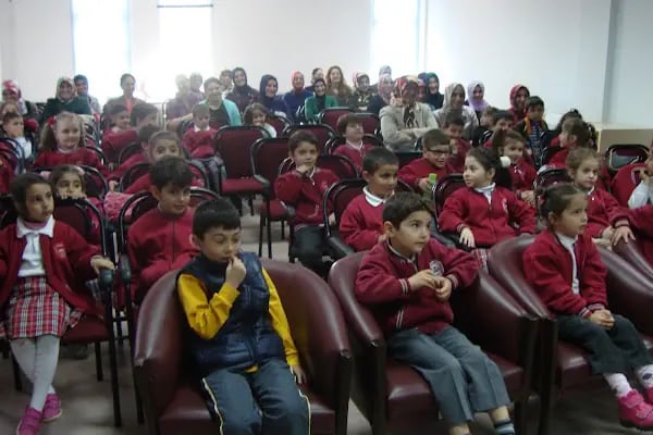 Gölcük İlçe Halk Kütüphanesi - Resim 17