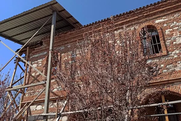 Özlüce kilisesi - Resim 9