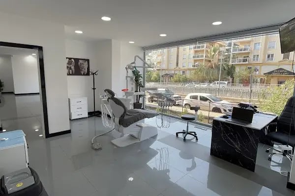 Özel Alanya Ünal Dental Ağız ve Diş Sağlığı Polikliniği - Resim 9