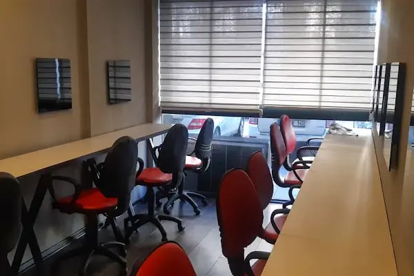 Mithatpaşa American Vip Dil Kursu - Resim 3