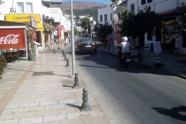 Hikmet Emlak bilgi bankası - Resim 1