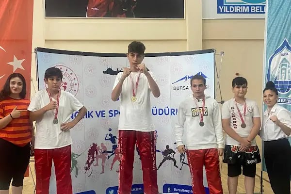 Bursa Kickboks, Muaythai ,MMA, Crossfıt Tekme Boksu Gençlik Ve Spor Kulübü - Resim 17