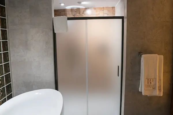Rempart Hotel - Resim 15