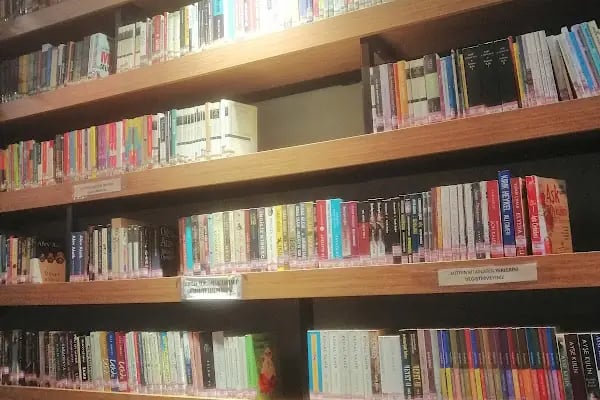 Çayırova Kitap Kahve - Resim 19