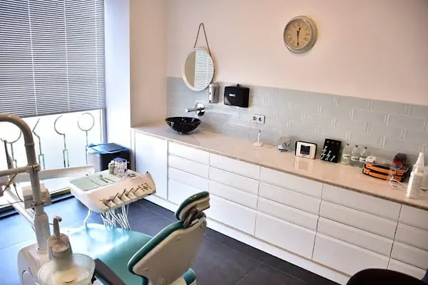 Klinik Bursa Ağız ve Diş Sağlığı Polikliniği - Resim 9