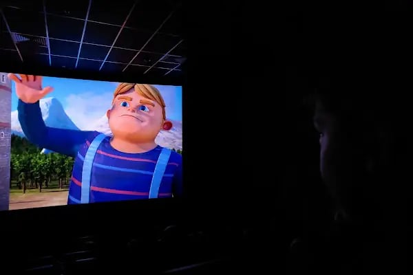 Cinemaximum Avlu 34 - Resim 17