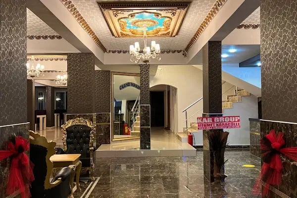 Grand Black Hotel - Resim 3