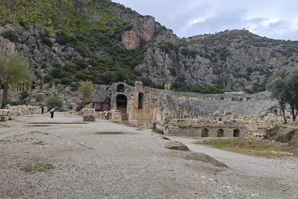Myra Tarihi Tiyatro - Resim 12