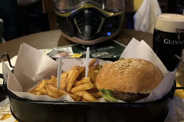 The Celt Irish Pub - Resim 3