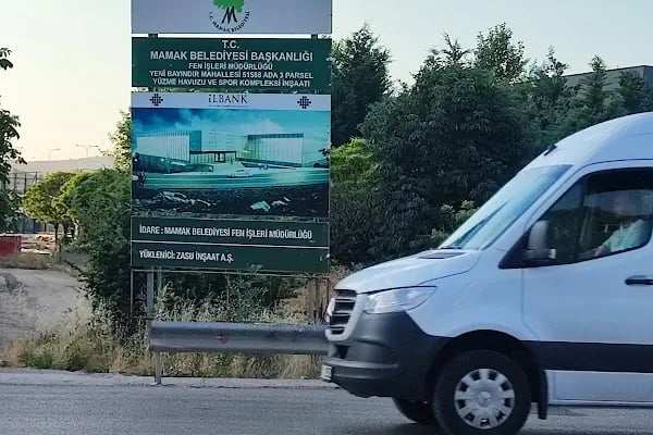 Yeni Bayındır Spor Kompleksi ve Yüzme Havuzu - Resim 4