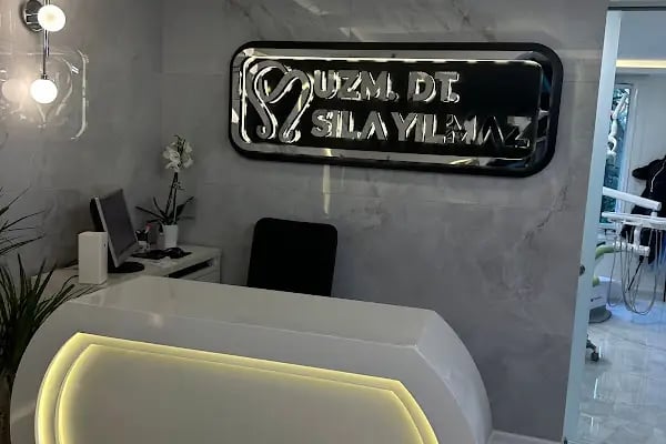 Diş Hekimi Uzm. Dt. Sıla Yılmaz - Diş Kliniği - Resim 3