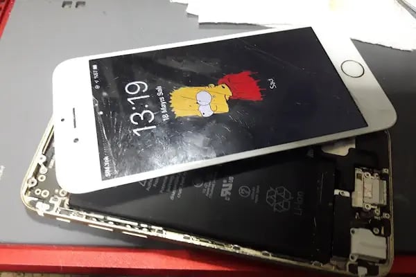 Vip İletişim | iPhone Samsung Cep Telefonu Tamiri | Trabzon Cep Servis - Resim 8