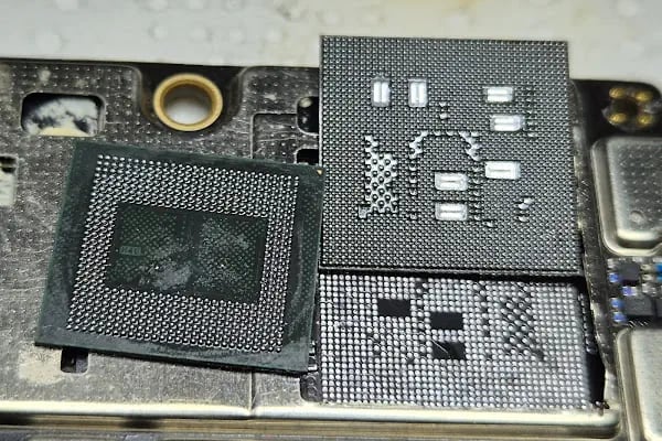 Vip İletişim | iPhone Samsung Cep Telefonu Tamiri | Trabzon Cep Servis - Resim 3