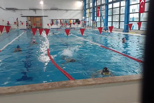 Buca Belediyesi Olimpik Yüzme Havuzu - Resim 1