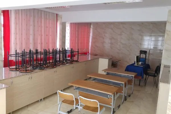 Şehit Üsteğmen Uğur Taşçı İmam Hatip Ortaokulu - Resim 3