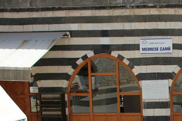 Medrese Camii - Resim 14