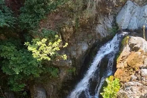 Su Düşen Şelalesi Maksudiye - Resim 17