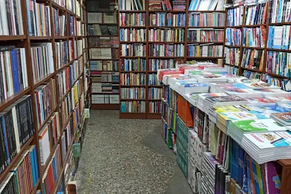 Aşiyan Kitabevi Rampalı Çarşı - Resim 2