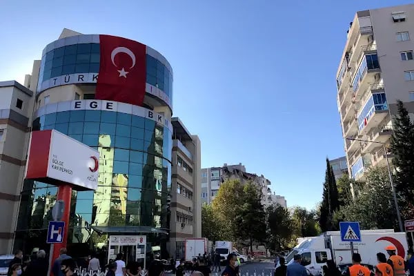Türk Kızılayı Ege Bölge Kan Merkezi - Resim 3