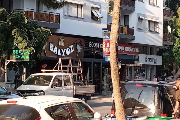 Balyoz Bar İzmir - Resim 2