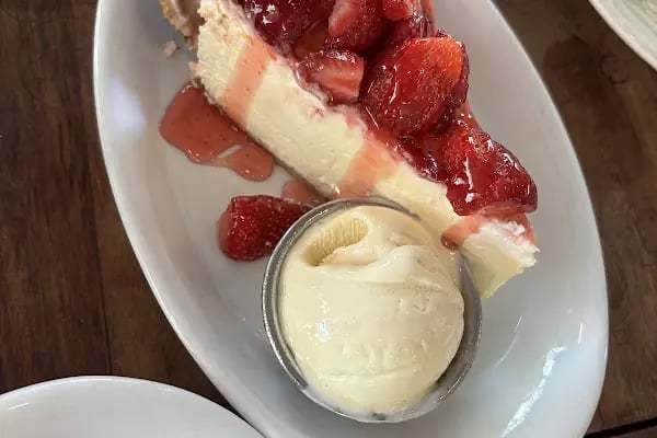 West Cafe Bistro - Resim 3