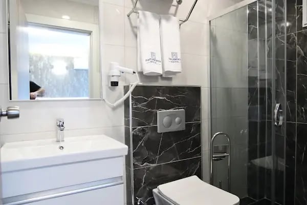 ORKA PREMİUM PARLAMENTER OTEL - Resim 3