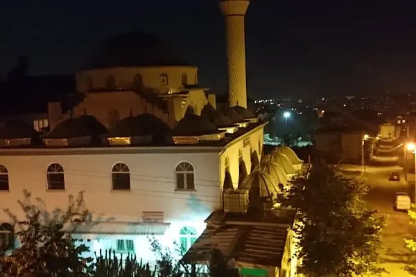 Çayırova Müftülüğü Özgürlük Mahallesi Nur Cami - Resim 9