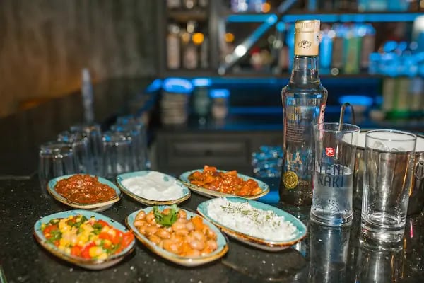 PETRO Restaurant Bar - Resim 2