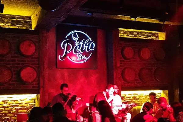 PETRO Restaurant Bar - Resim 14