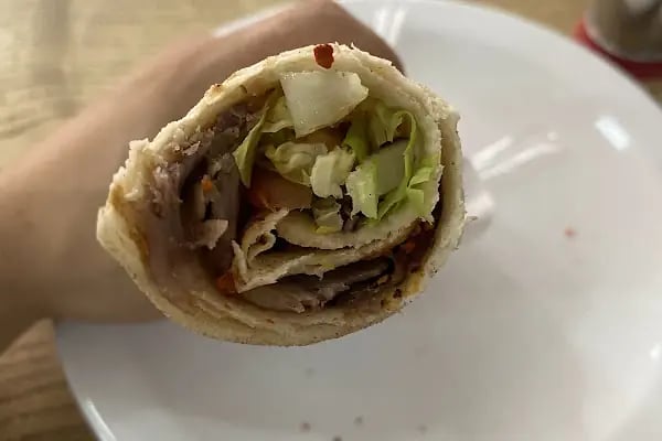 İstiklal Caddesi Uğrak Büfe - Resim 1