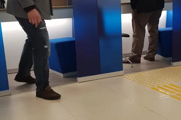 Türkiye İş Bankası Çarşı-Bağcılar/İstanbul Şubesi - Resim 10