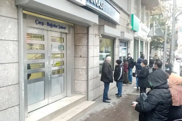 Türkiye İş Bankası Çarşı-Bağcılar/İstanbul Şubesi - Resim 2