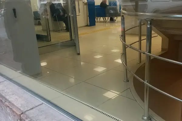 Türkiye İş Bankası Çarşı-Bağcılar/İstanbul Şubesi - Resim 8